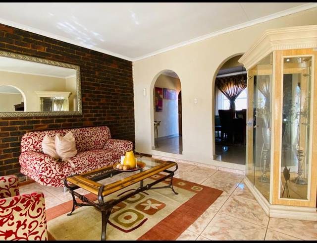 3 BEDROOM HOUSE FOR SALE IN WALDRIFT